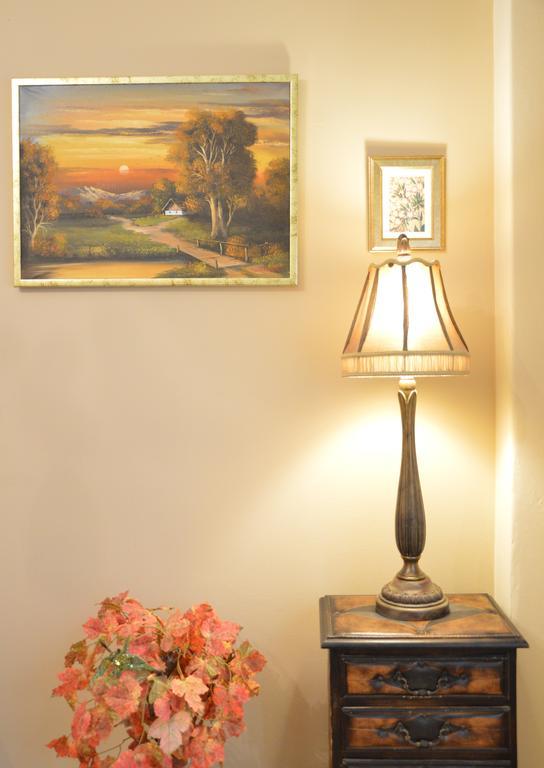 Classic Flat At Basilica Appartement Boedapest Buitenkant foto