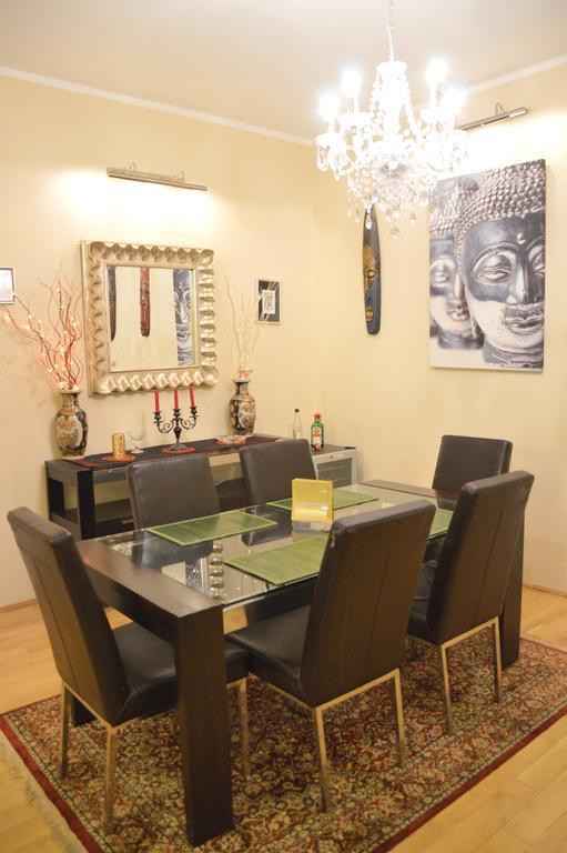 Classic Flat At Basilica Appartement Boedapest Buitenkant foto